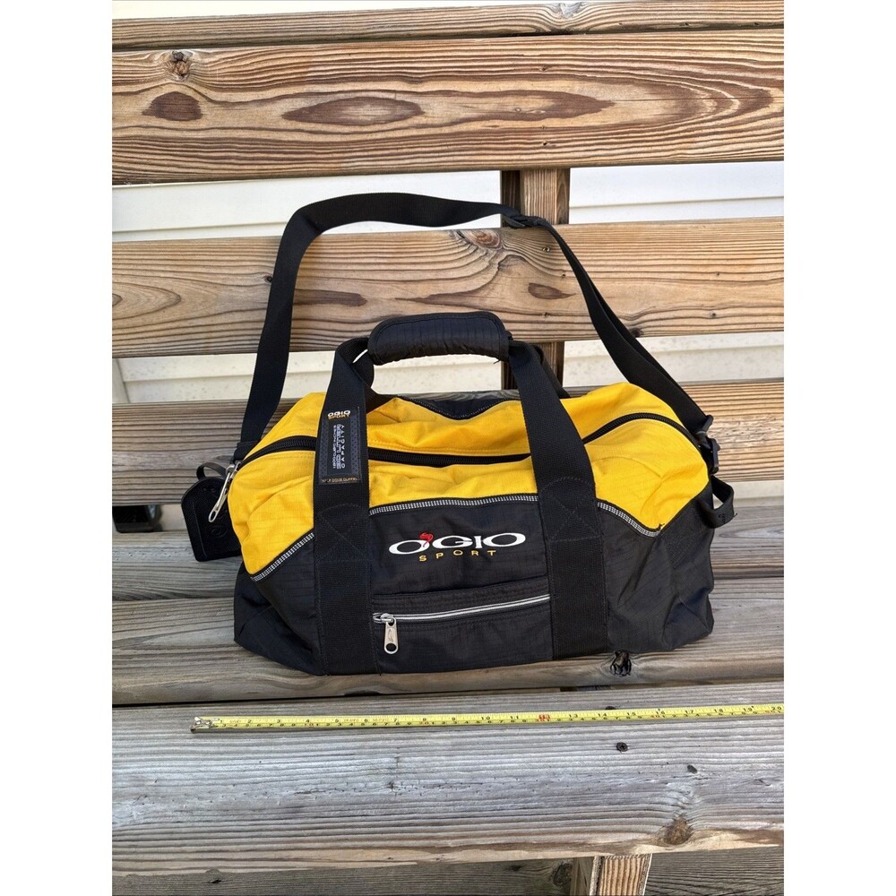 OGIO Sport Duffel Bag Yellow Black 1800 Cu In 30 L Cap Exc Condition Gym Travel